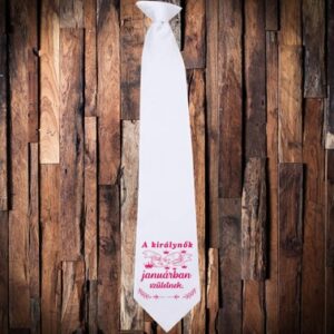 A királynők januárban születnek nyakkendő