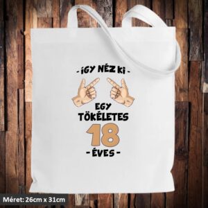 így néz ki egy tökéletes 18 éves táska
