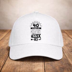 40 évembe telt baseball sapka